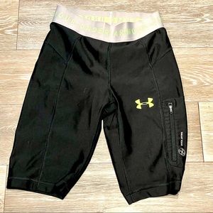 Womens Under Armour Biker Shorts Size S